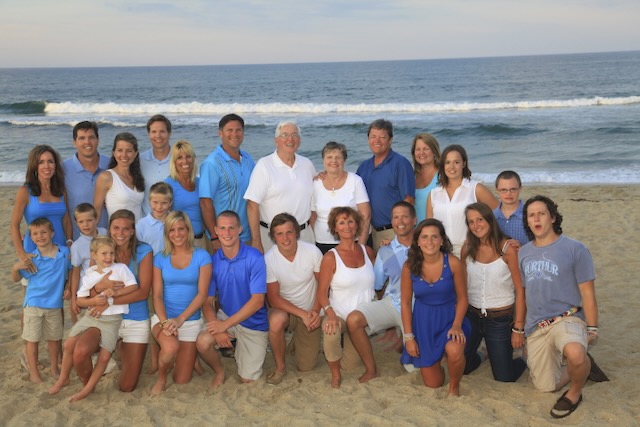 Don and Jan surrounded by family.